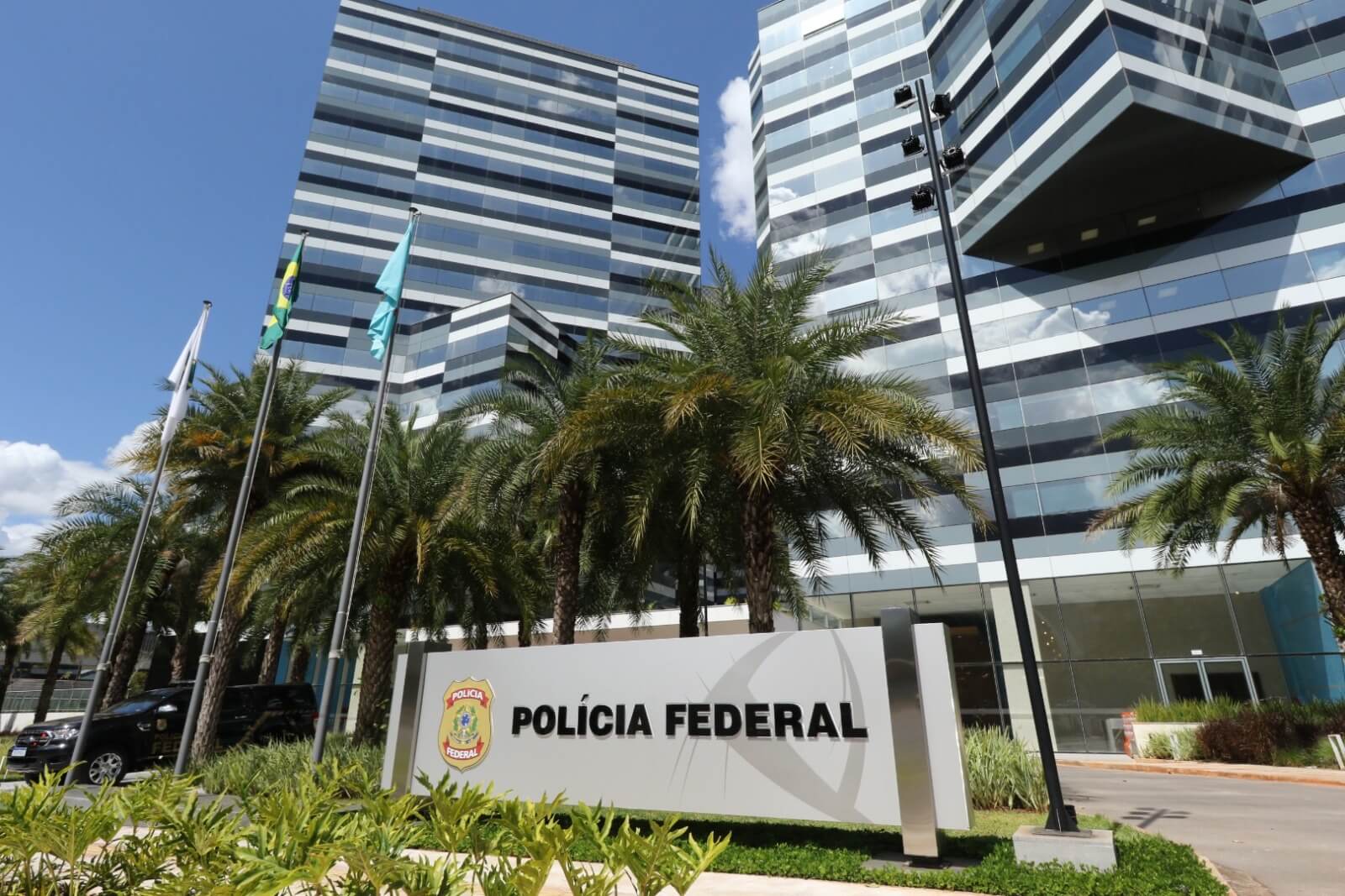 PF entrega íntegra do celular de Vorcaro a Zanin e Gilmar Mendes antes de julgamento no STF sobre mensagens envolvendo Moraes.