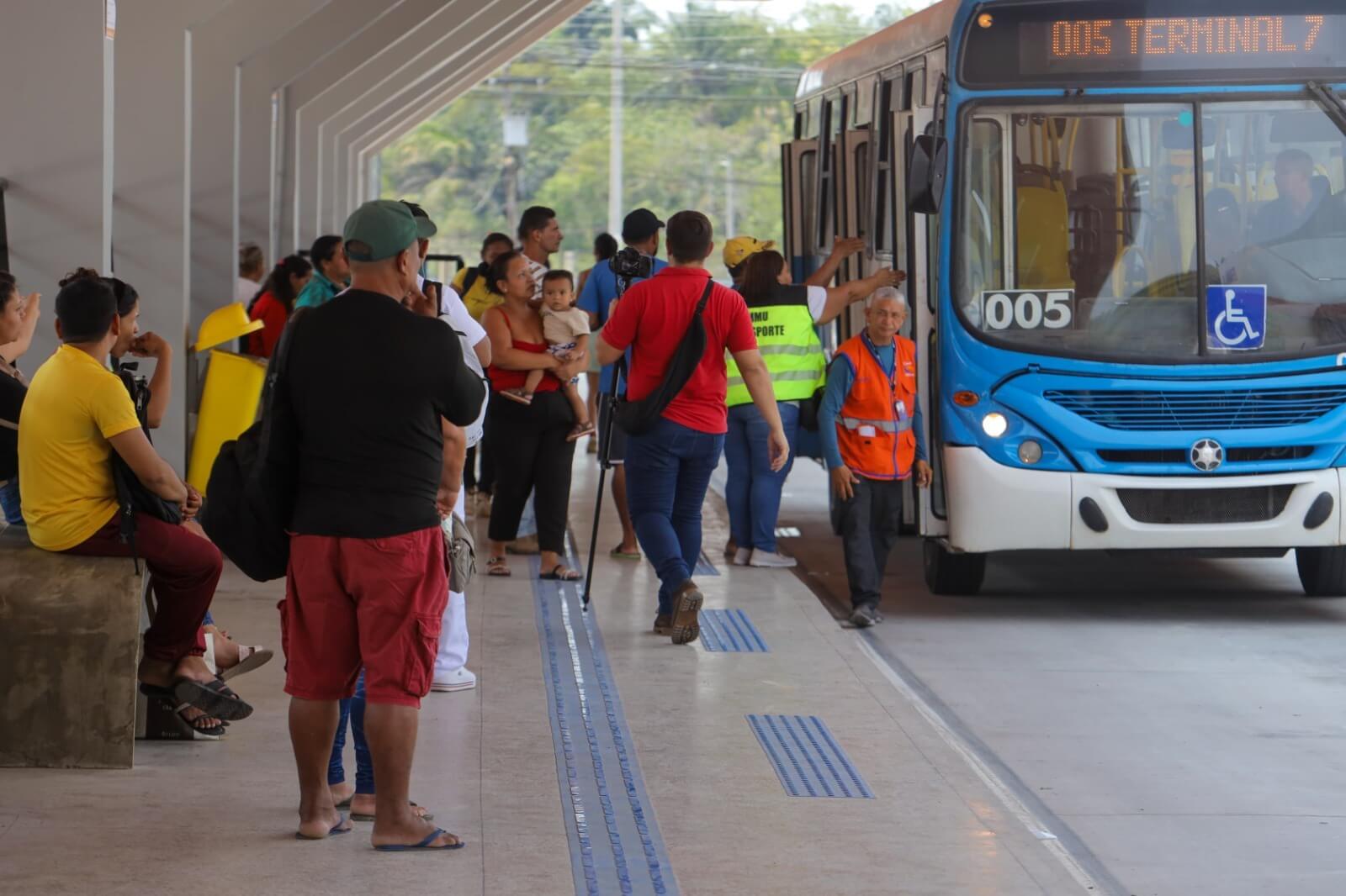 Transporte de eleitores tem regras nas eleições de 2026. Veja o que é permitido, proibido e quais condutas podem configurar crime.
