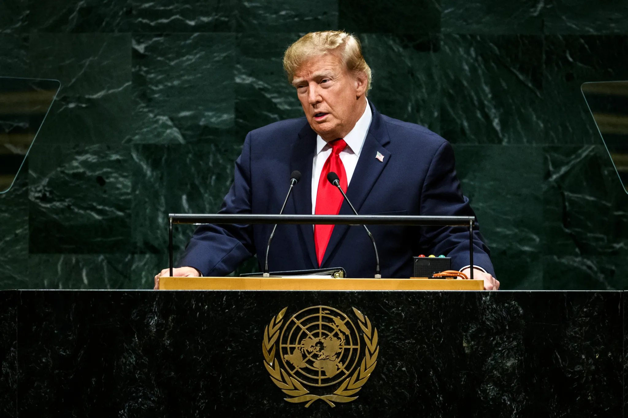 Escudo das Américas, liderado por Trump, amplia ações contra PCC, CV e outros grupos e aumenta pressão dos EUA na América Latina.