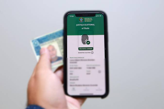 e-Título poderá ser baixado nos dias de votação das Eleições 2026. TSE reforçou a infraestrutura para manter o aplicativo disponível.