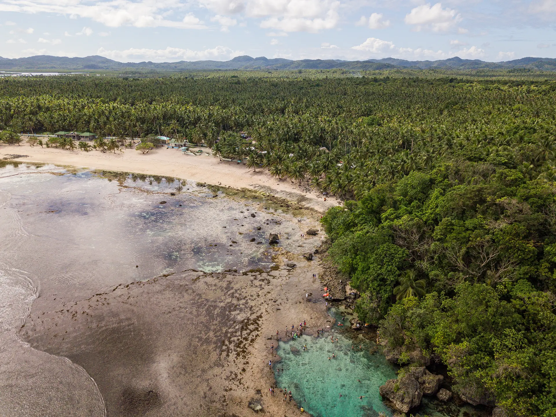 El Niño deve ganhar força e persistir até fevereiro de 2027, com risco maior de calor, secas e chuvas intensas.