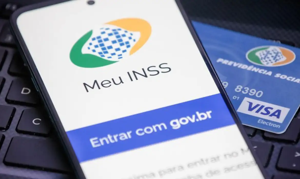 Justiça libera R$ 2,68 bilhões em atrasados do INSS para 173,8 mil beneficiários que venceram ações judiciais.