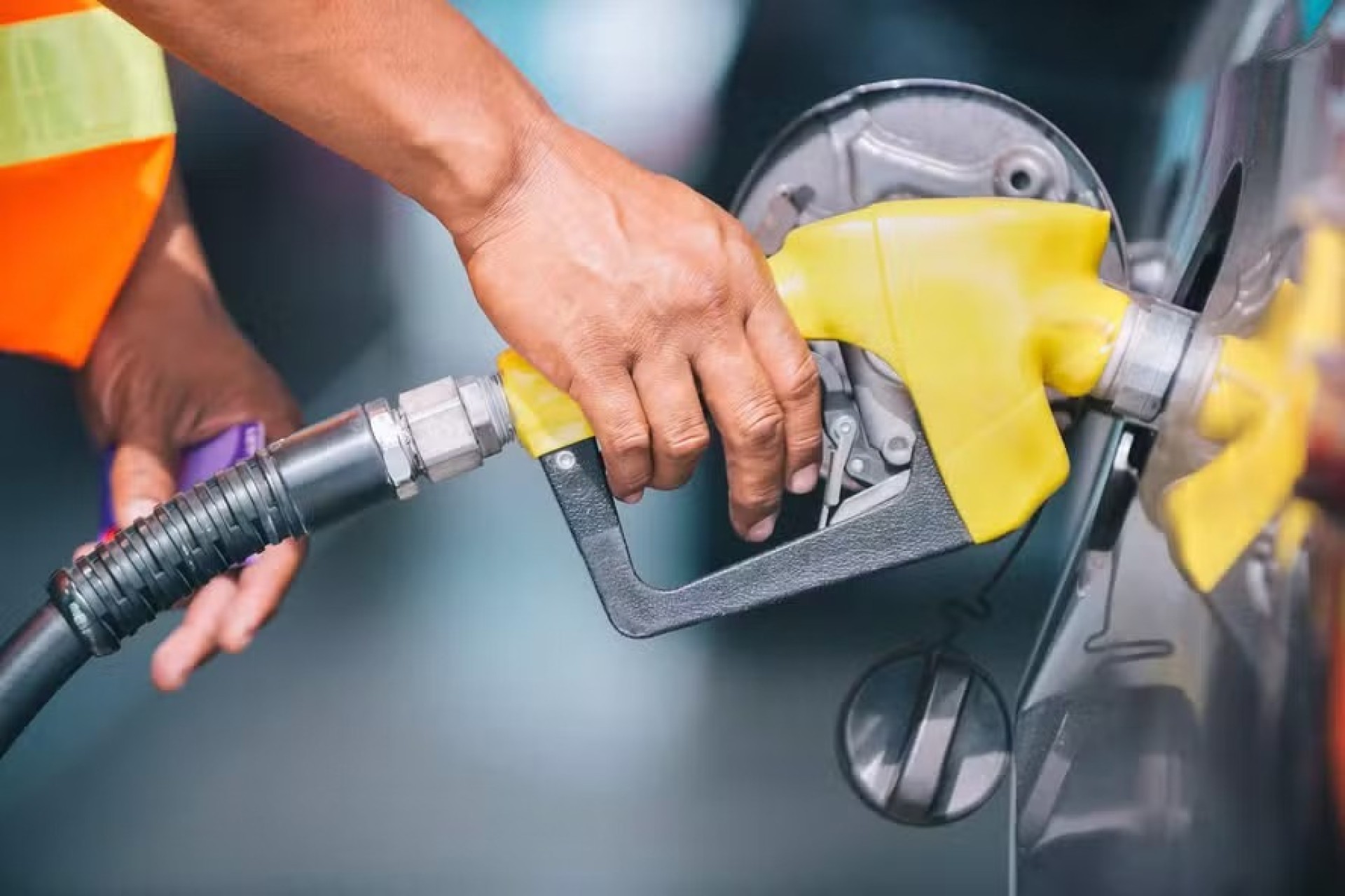 Preço do etanol sobe em 10 estados e no DF, com média nacional de R$ 4,08. Combustível é vantajoso em 11 estados e no Distrito Federal.