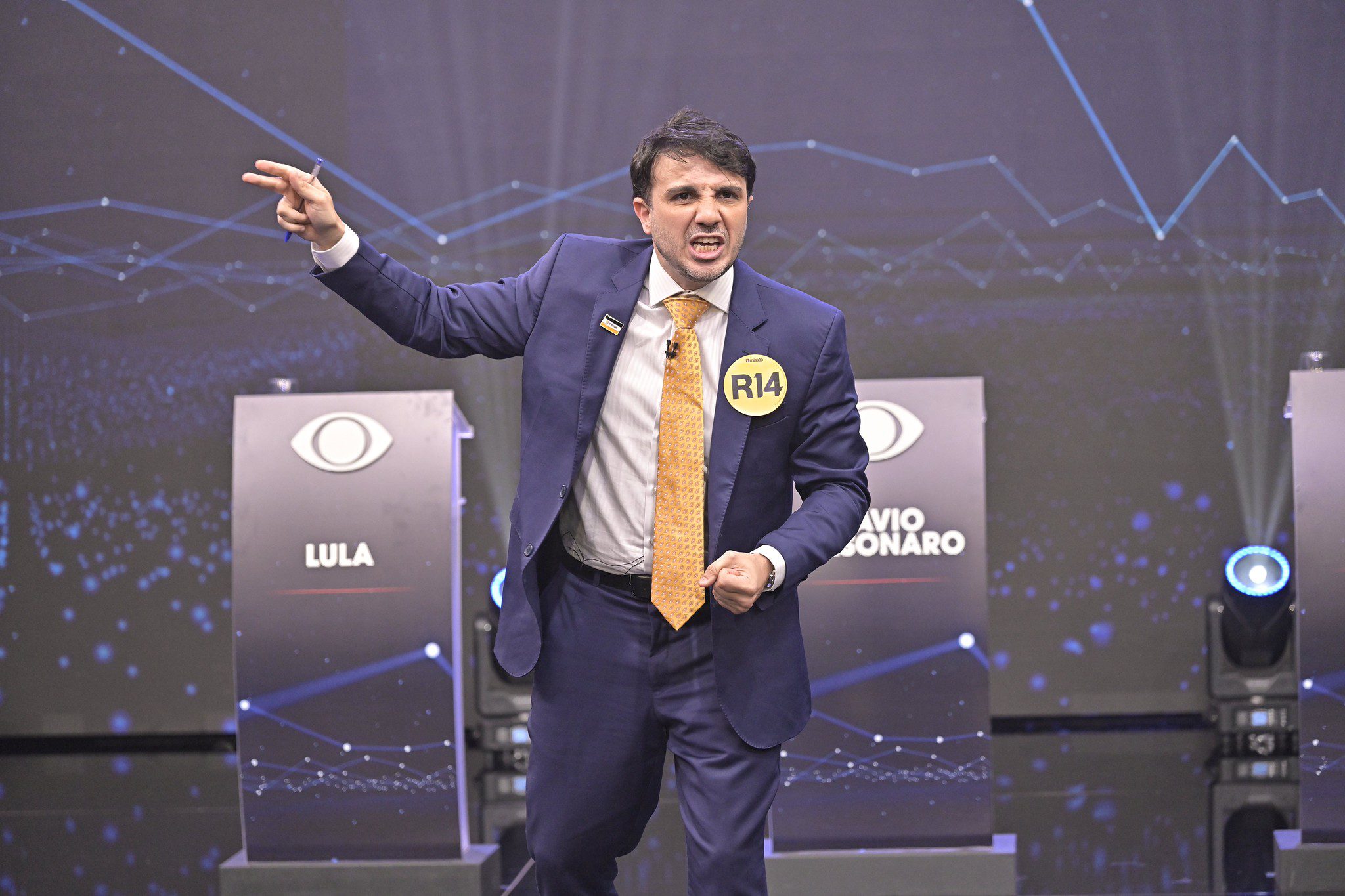 Renan Santos defende o fim dos incentivos fiscais da Zona Franca de Manaus e chama o modelo de “irracionalidade atroz”.