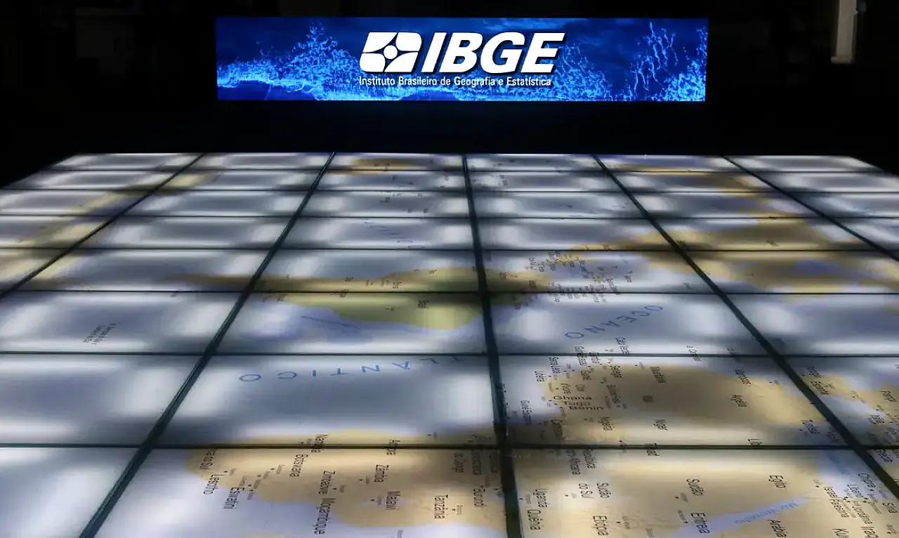 IBGE recebe autorização para contratar 325 temporários de níveis médio e superior. Edital do processo seletivo deverá ser publicado em até seis meses.