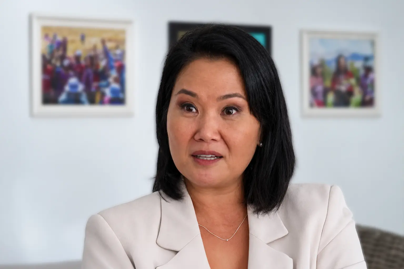 Peru amplia poderes de Keiko Fujimori contra crime organizado por 90 dias e firma acordos com o Equador para reforçar a segurança.