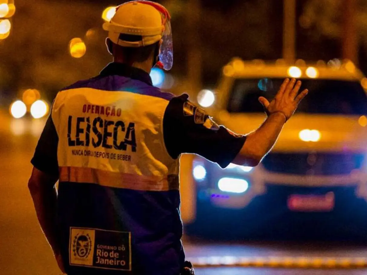 Lei Seca no Amazonas será aplicada das 2h às 17h neste domingo (25). Veja os horários, as regras e as penalidades previstas.
