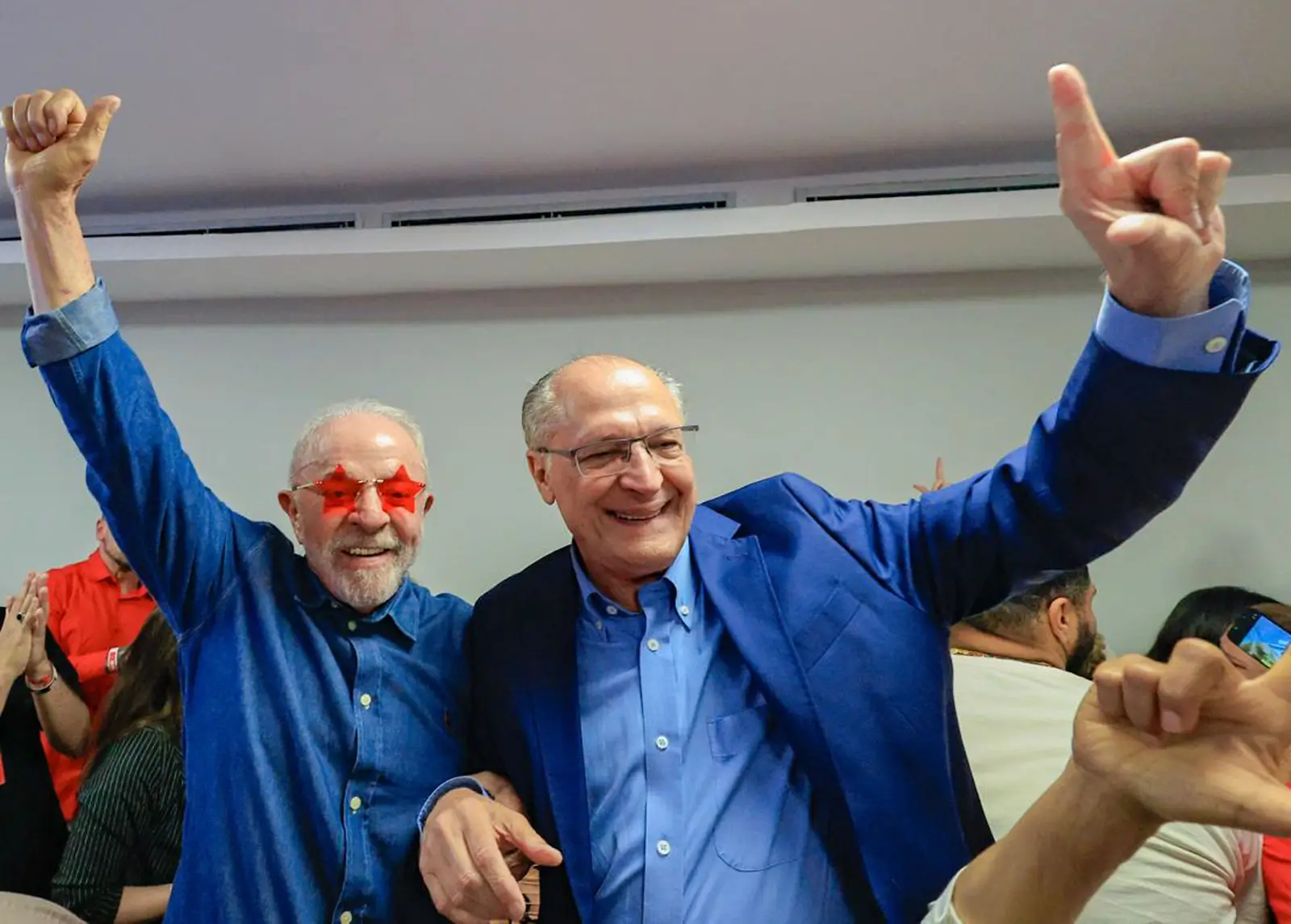 Líderes mundiais parabenizam Lula pela vitória nas eleições de 2026 e defendem mais cooperação, comércio e diálogo com o Brasil.
