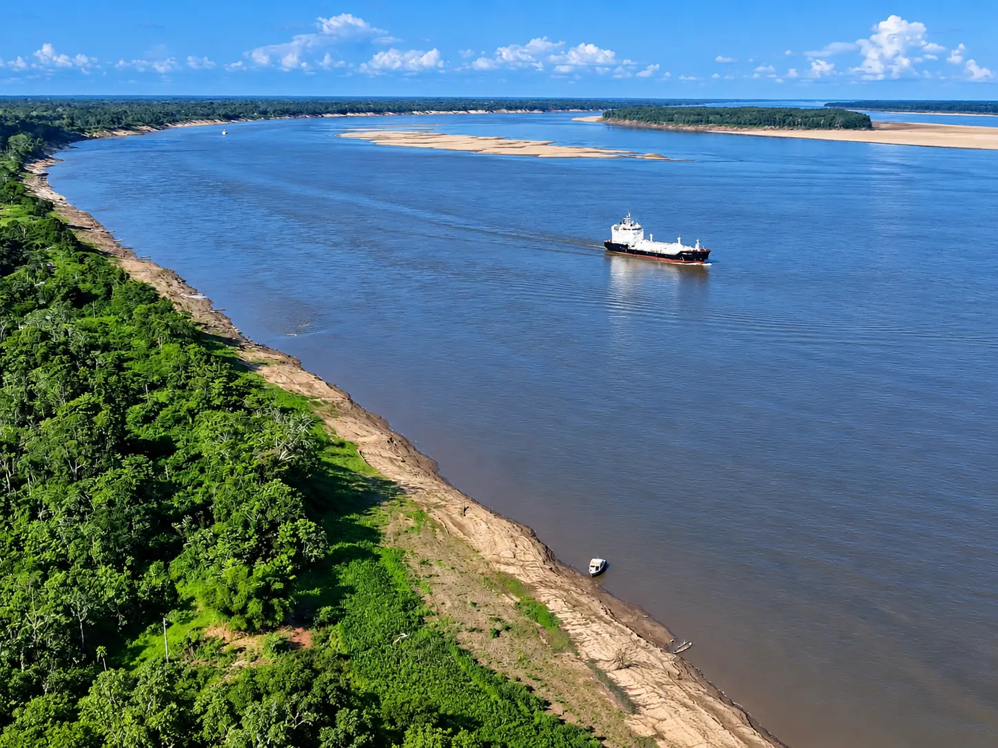 Rio Negro em Manaus encerrou setembro em 18,88 metros, 6,22 metros acima da vazante recorde de 2024, enquanto a descida do rio continua.